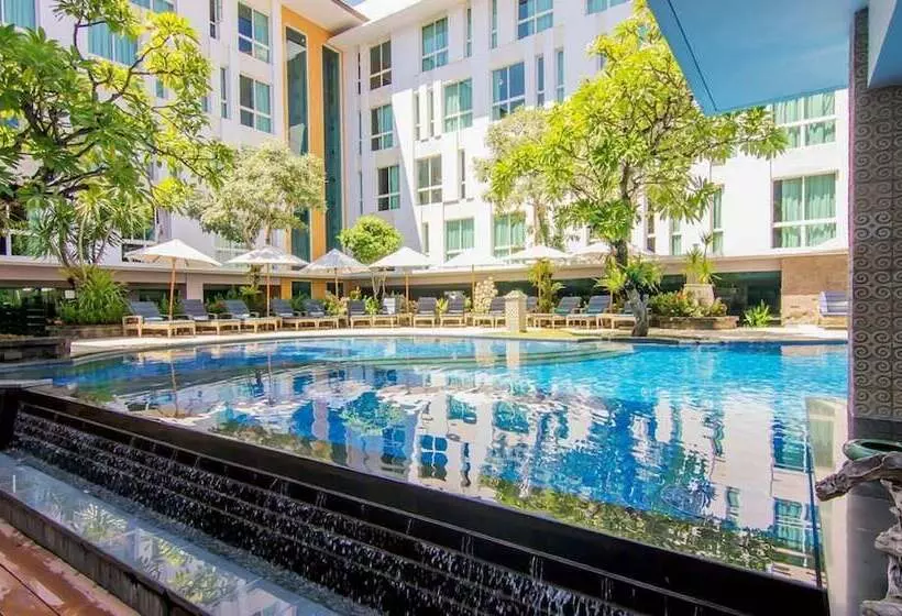 בית מלון כפרי Bintang Kuta