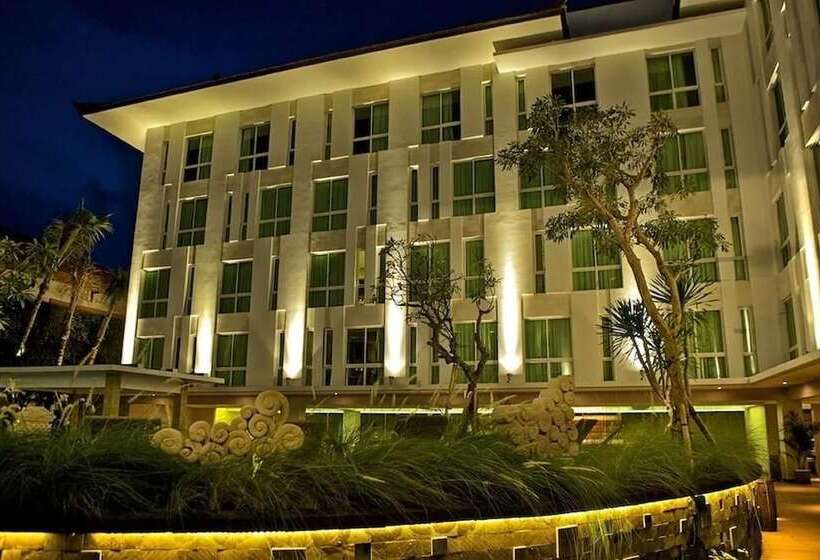 Отель Bintang Kuta