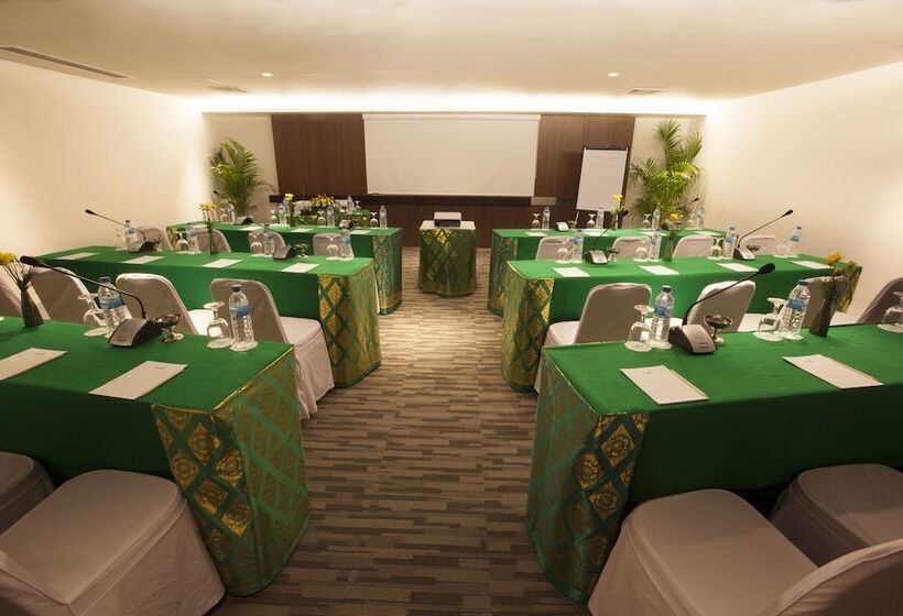 Отель Bintang Kuta