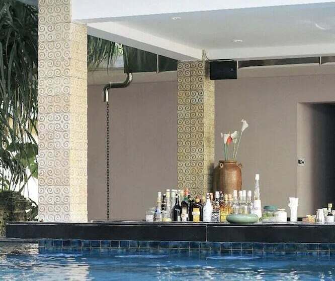 Отель Bintang Kuta