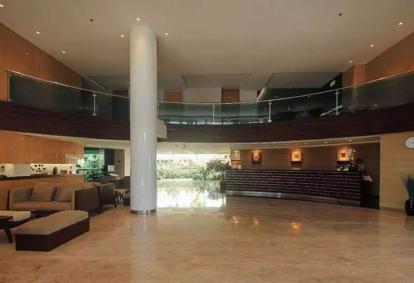 בית מלון כפרי Bintang Kuta