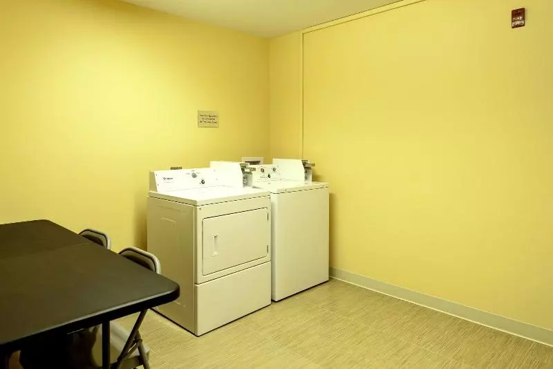 호텔 Fairfield Inn & Suites By Marriott Meridian