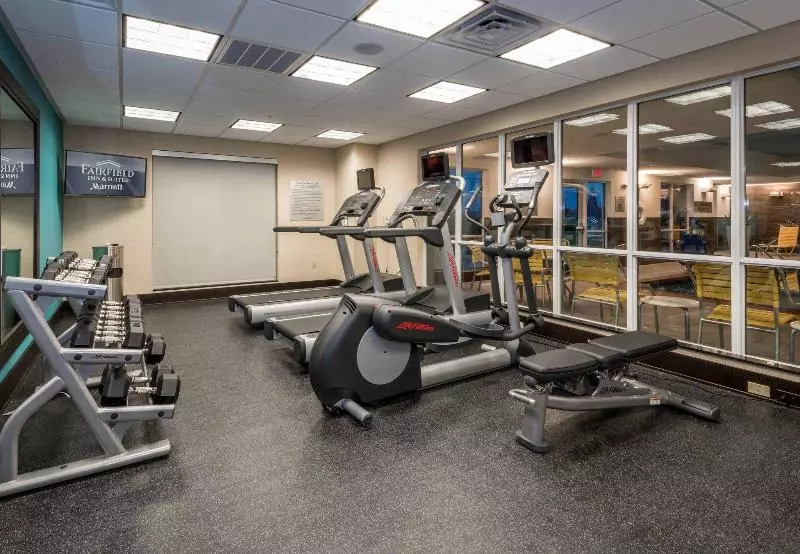 호텔 Fairfield Inn & Suites By Marriott Meridian