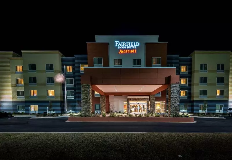 호텔 Fairfield Inn & Suites By Marriott Meridian