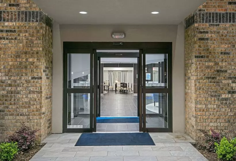 ホテル Holiday Inn Express And Suites Houston North   Iah Area, An Ihg