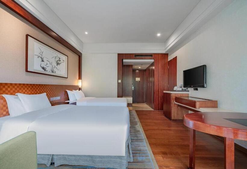 בית מלון כפרי Holiday Inn Resort Chaohu Hot Spring, An Ihg