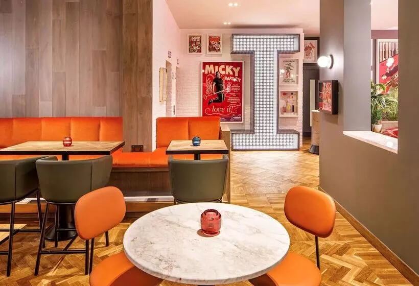 هتل Ibis Styles Edinburgh St Andrew Square