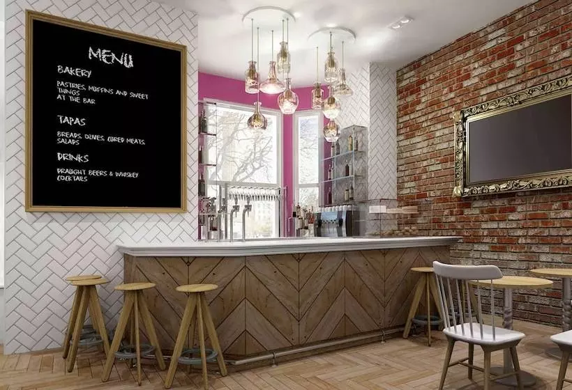 هتل Ibis Styles Edinburgh St Andrew Square