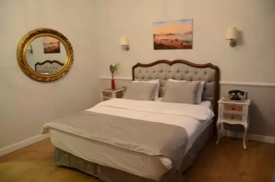 ホテル Konak Suites