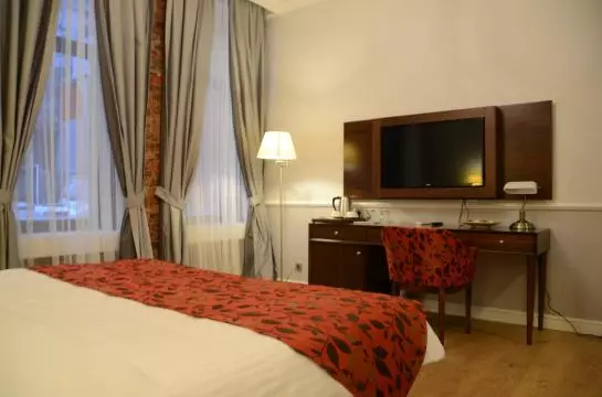 ホテル Konak Suites