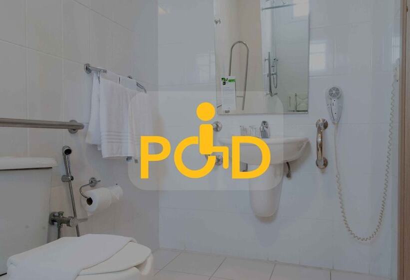 هتل Master Cosmopolitan Moinhos De Vento