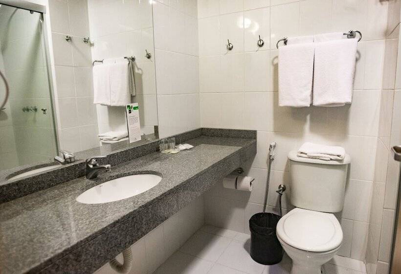 هتل Master Cosmopolitan Moinhos De Vento