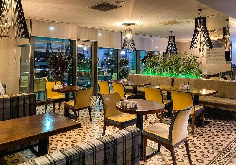 هتل Ostimpark Business