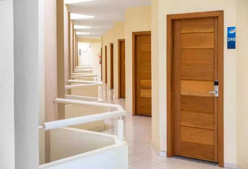 فندق Porto Napolis