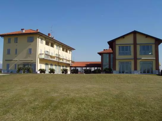 Vi. Co. Residence Nel Golf