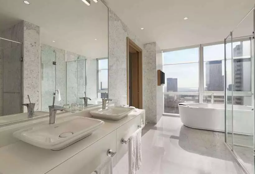 Wyndham Grand Istanbul Levent Hotel & Conference Center