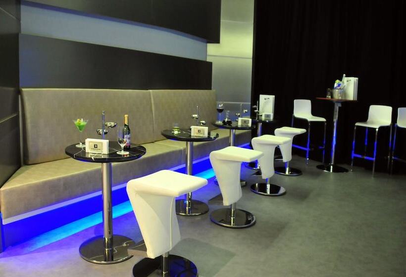 Wyndham Grand Istanbul Levent Hotel & Conference Center