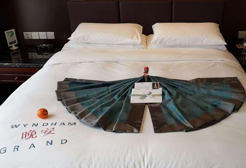 Отель Wyndham Grand Plaza Royale Changsheng Jiangyin