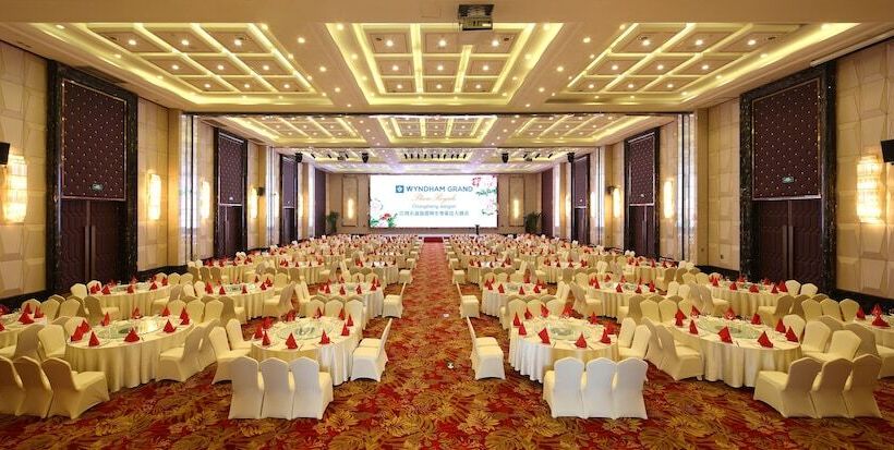 Отель Wyndham Grand Plaza Royale Changsheng Jiangyin