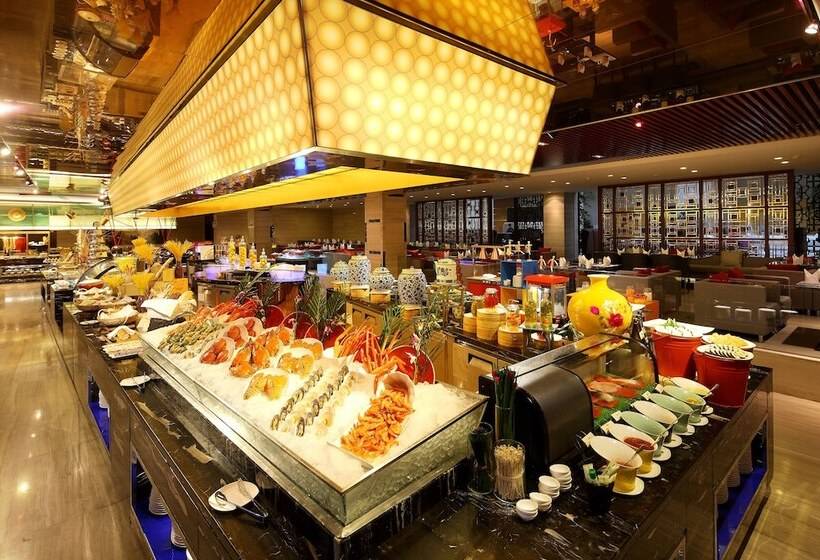 Отель Wyndham Grand Plaza Royale Changsheng Jiangyin