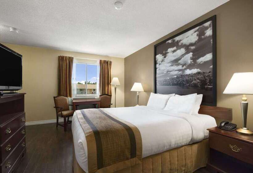 모텔 Super 8 By Wyndham Brockville