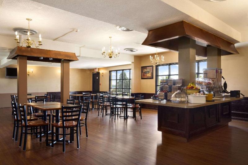 모텔 Super 8 By Wyndham Brockville