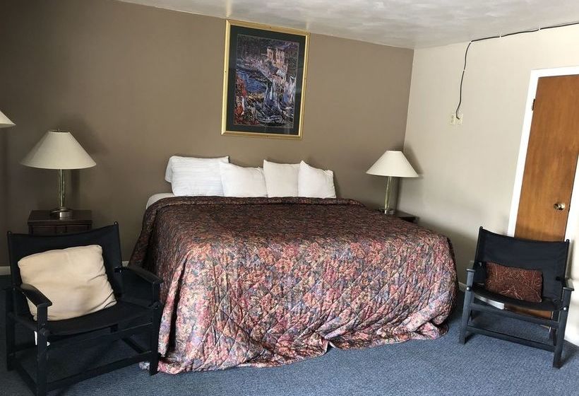 Village Inn Motel Holt