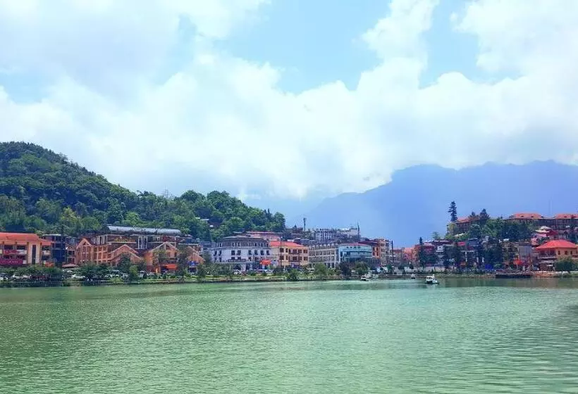 Fancy Sapa Hostel 2