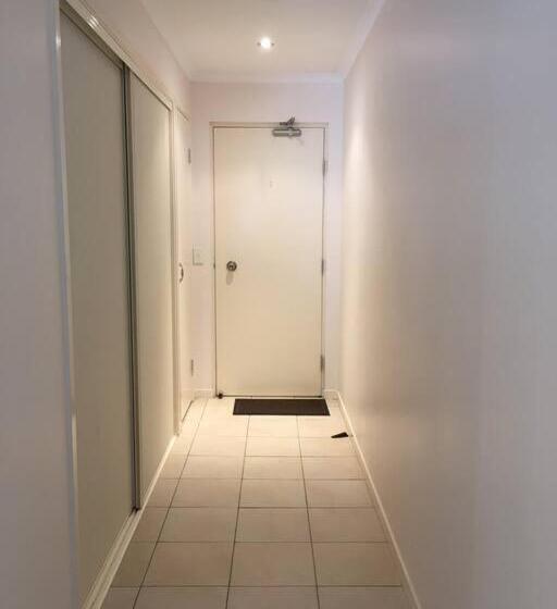 Merivale Stay In South Brisbane Two Beds Two Baths One Parking