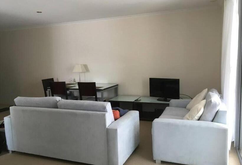 Merivale Stay In South Brisbane Two Beds Two Baths One Parking