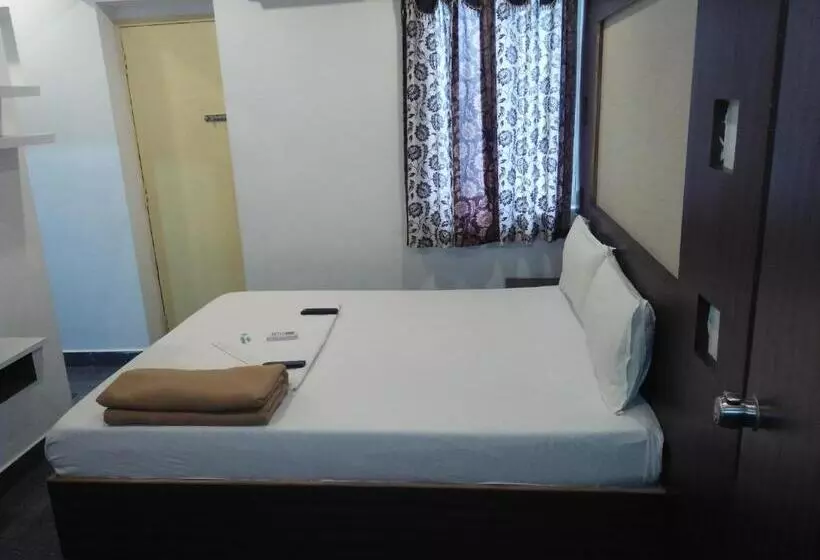پانسیون Central Saphire Residency Only For Indians