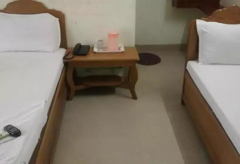 پانسیون Central Saphire Residency Only For Indians