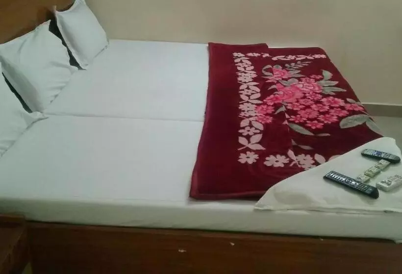 پانسیون Central Saphire Residency Only For Indians