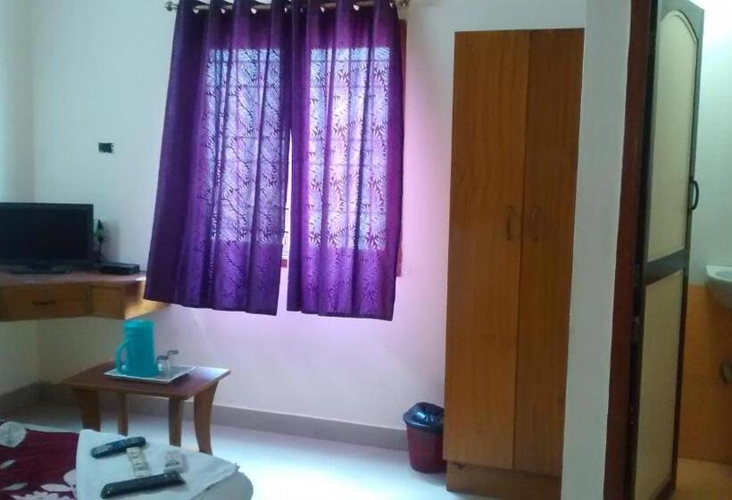 Pensjonat Central Saphire Residency Only For Indians