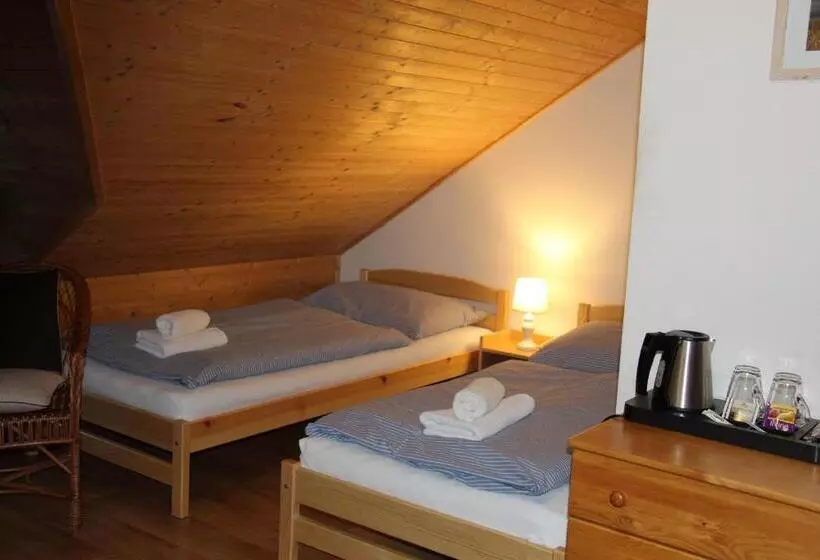 Majatalo Penzion Krcma