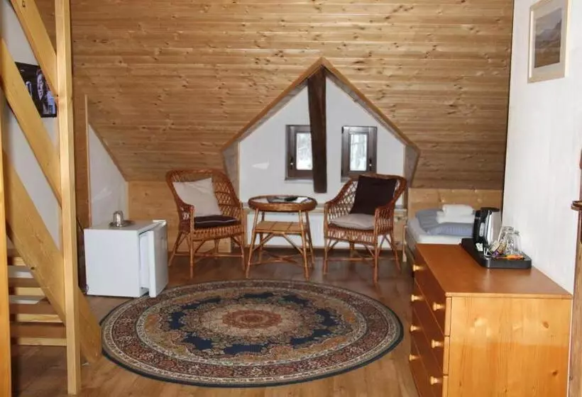 Majatalo Penzion Krcma