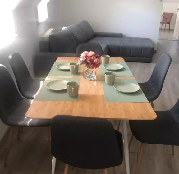 Sára Magánszálláshely Debrecen