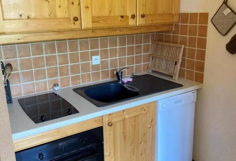 Appartement 2 Pièces Avec Jardin Et Balcon à Villard De Lans, Proche Centre Et Navettes   Fr 1 515 1