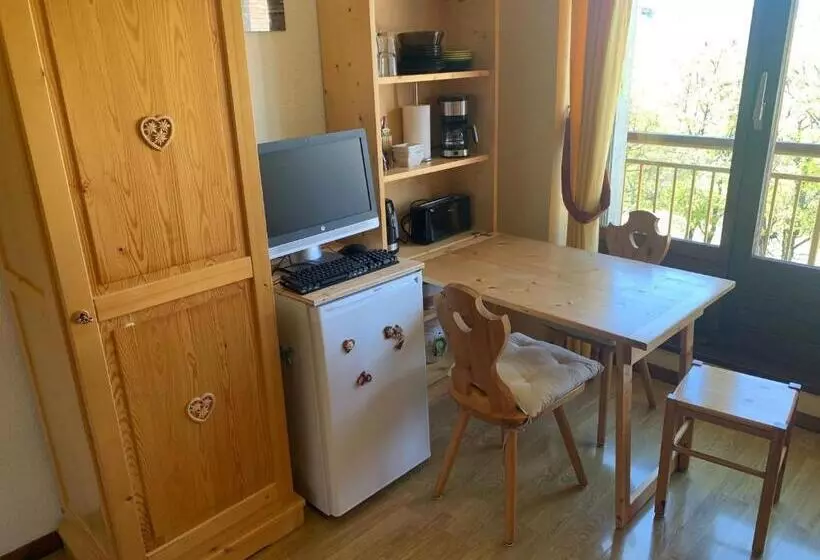 Appartement 2 Pièces Avec Jardin Et Balcon à Villard De Lans, Proche Centre Et Navettes   Fr 1 515 1