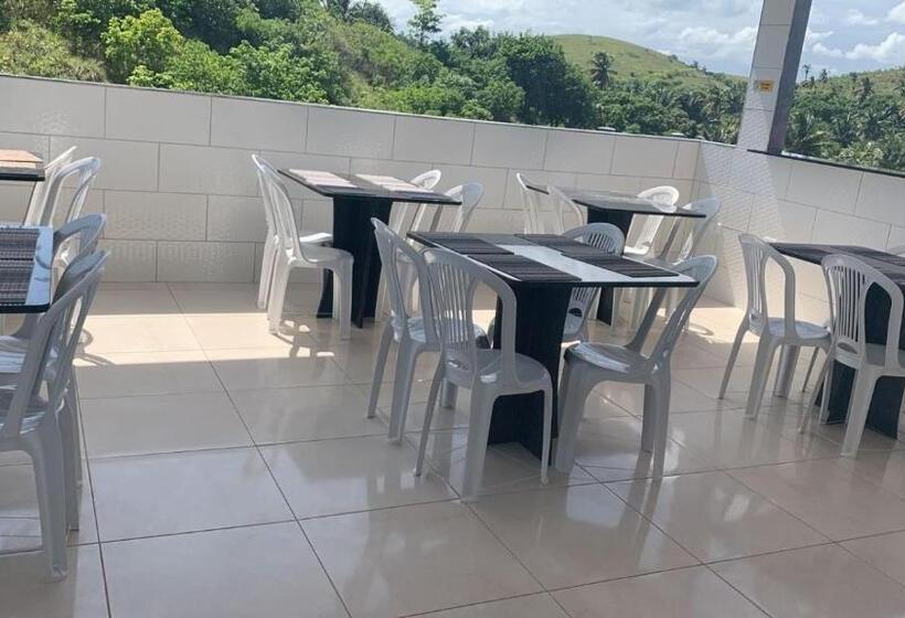 Hotel Pousada La Belle