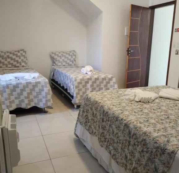 Hotel Pousada La Belle