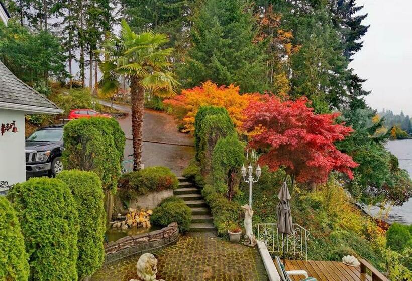 پانسیون Walkon Waterfront Castle Cove Inn