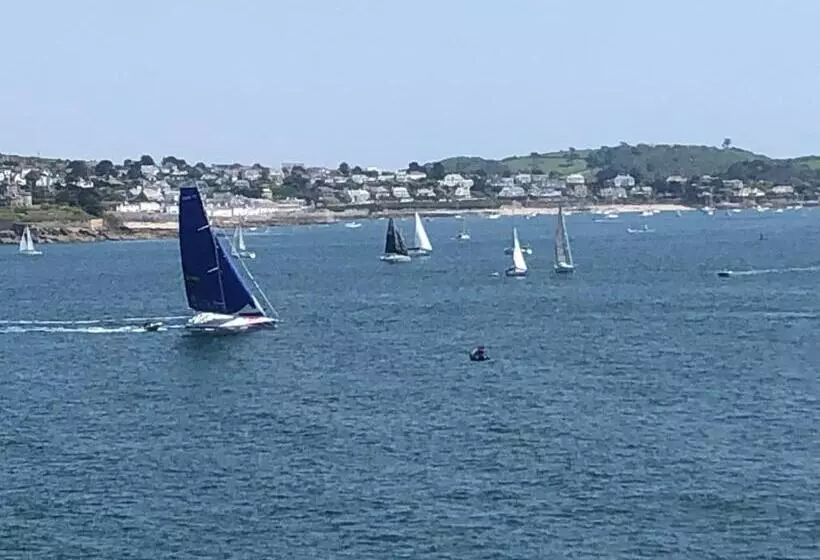 Puffin. Comfortable Annexe Central Falmouth