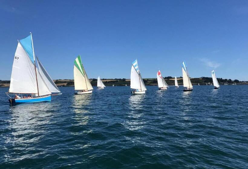 Puffin. Comfortable Annexe Central Falmouth