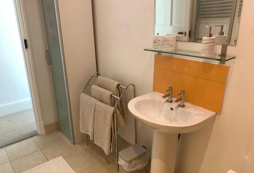 Puffin. Comfortable Annexe Central Falmouth