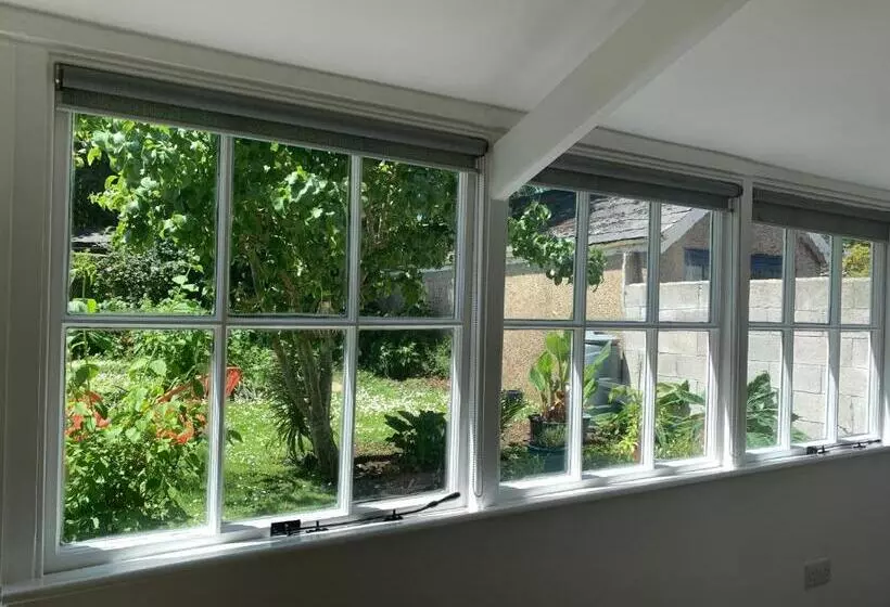 Puffin. Comfortable Annexe Central Falmouth