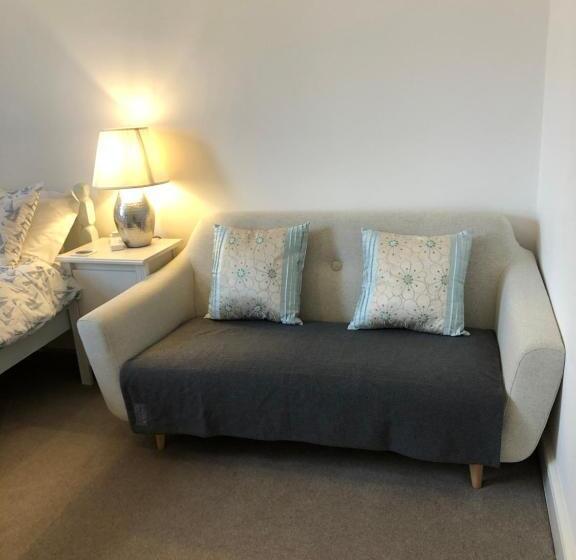 Puffin. Comfortable Annexe Central Falmouth