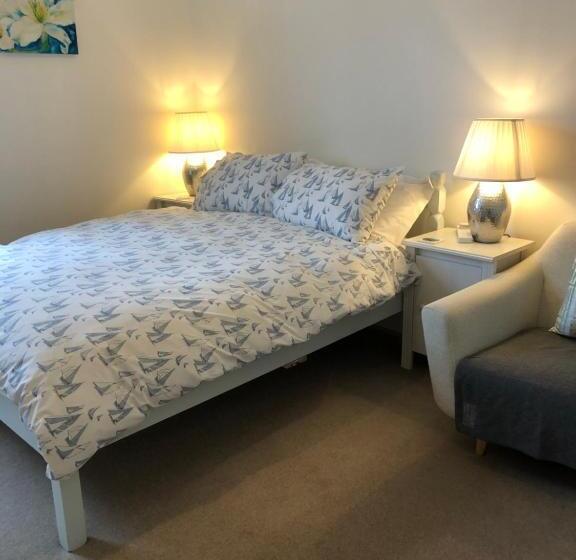 Puffin. Comfortable Annexe Central Falmouth