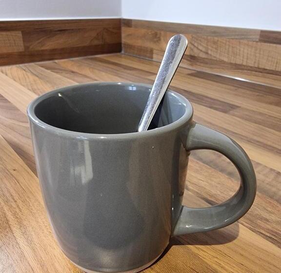 The Silverstone House. Comfort, Convenience And No Hassle At The Doorstep Of Silverstone Race Circui