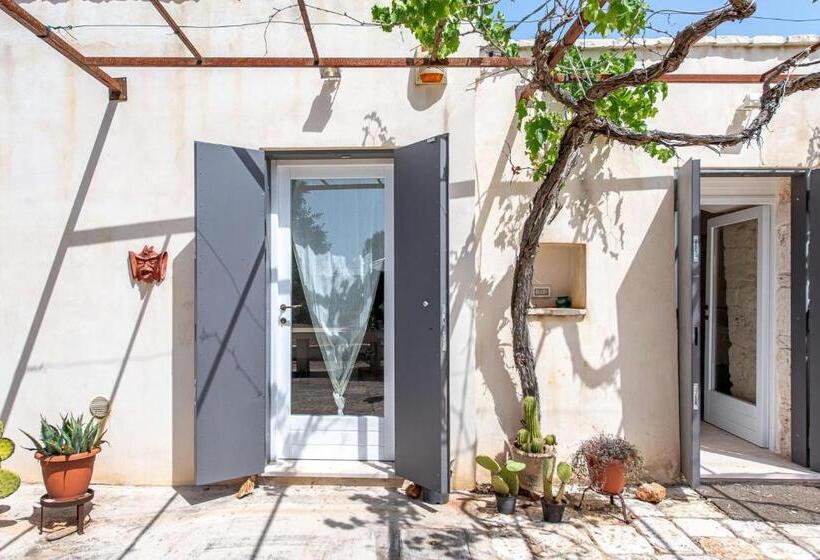 Trullo Fedele Grande125 Happy Rentals